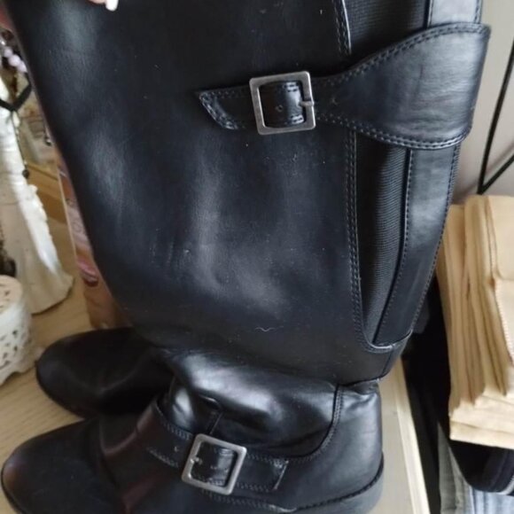BLACK LEATHER KNEE HIGH BOOTS W/ELASTIC BACK - Picture 3 of 7